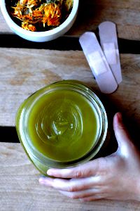 Naturally loriel / 17 awesome and weird ways to use beeswax naturally loriel oil and mineral