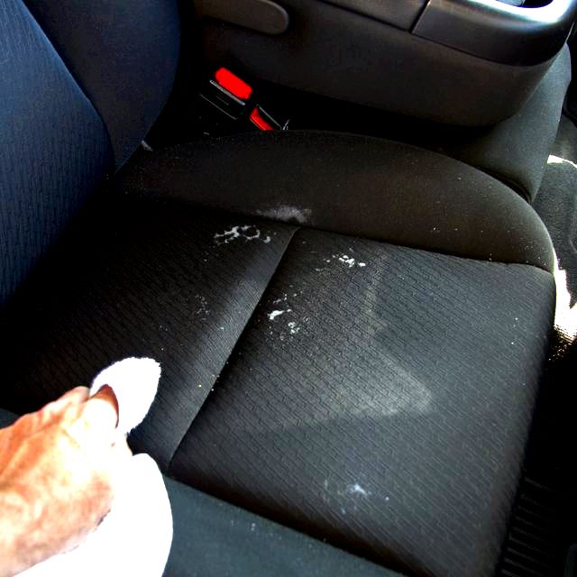 7 strategies for removing wax stains from vehicle interiors of blotting