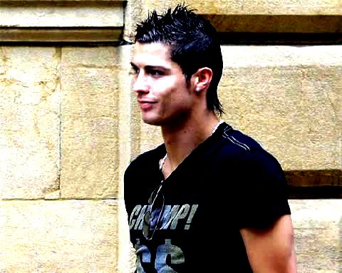 cristiano-ronaldo-cool-hairstyle-with-gel